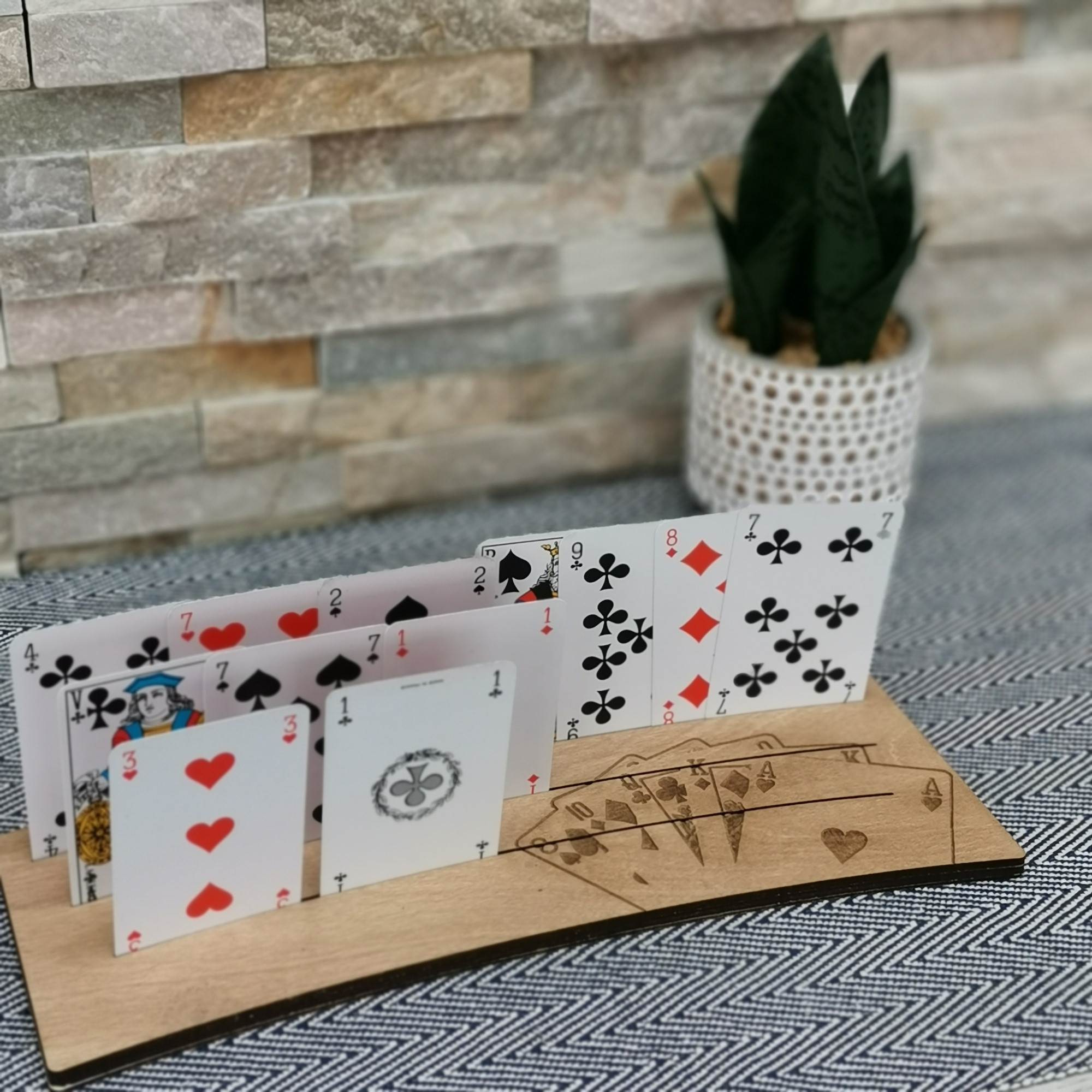 Porte cartes jeux societe personnes handicapes