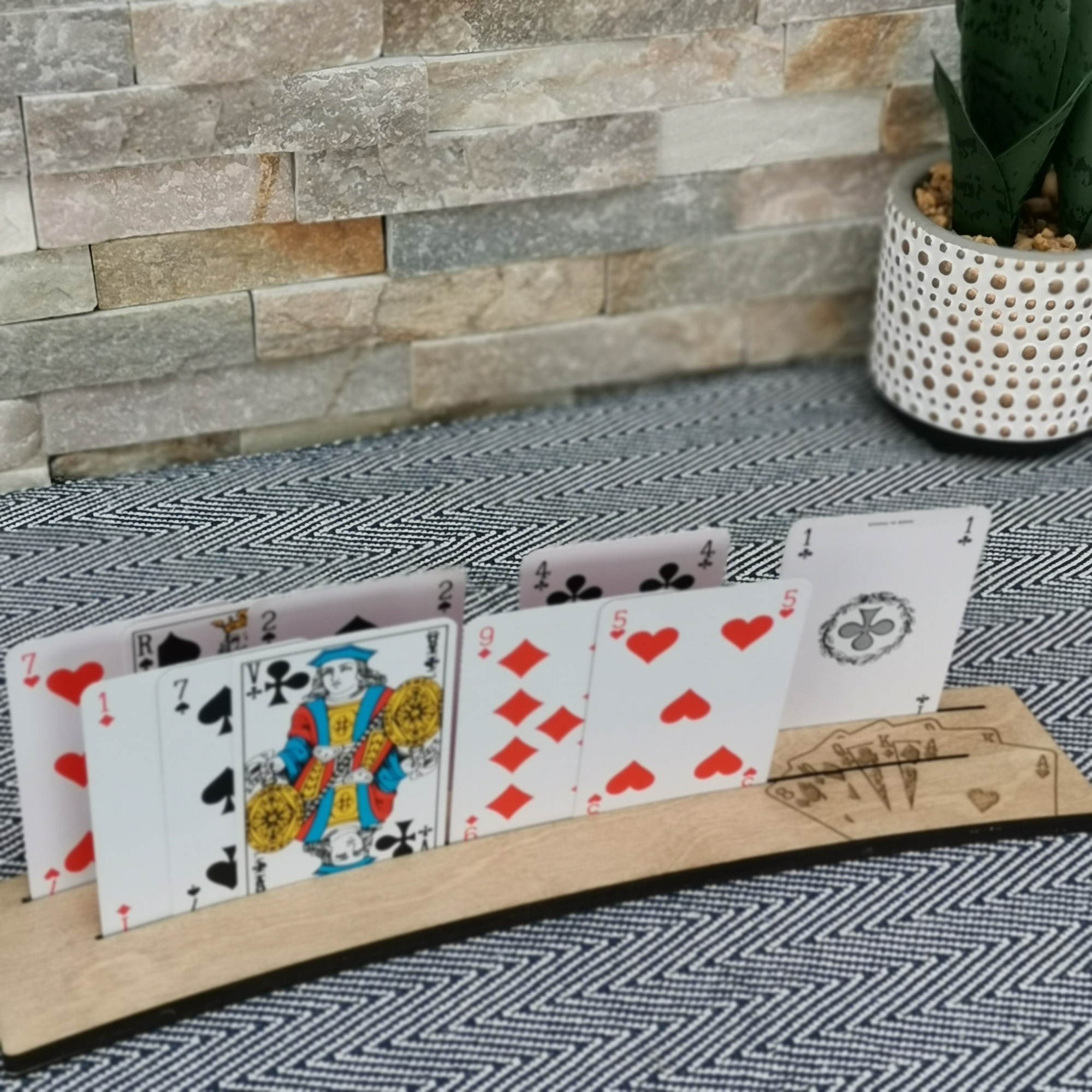 Support jeux de cartes handicapes