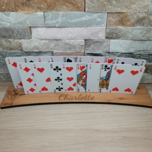 Support cartes à jouer en bambou pour enfants, vue de face